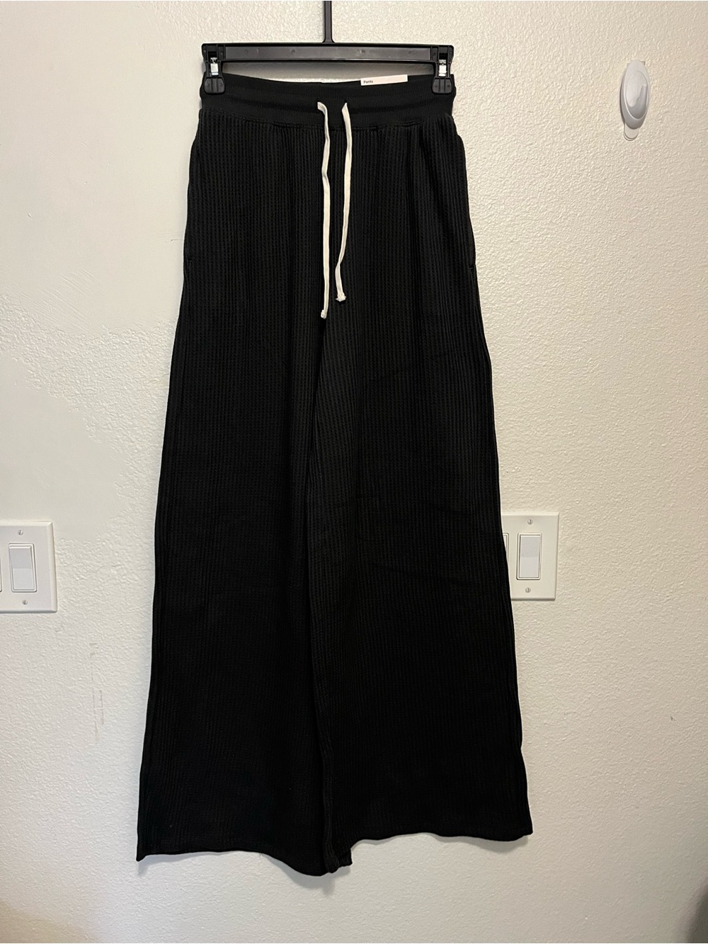 SO Black Wide-Leg Knit Jogger Pants with White Drawstring